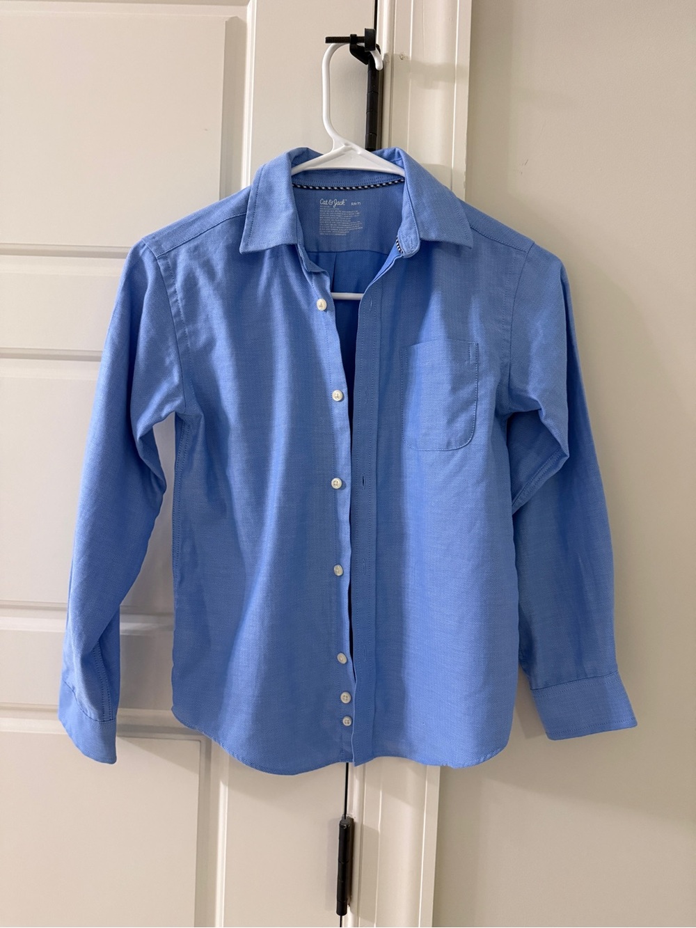Cat & Jack Boys’ Light Blue Button-Up Shirt